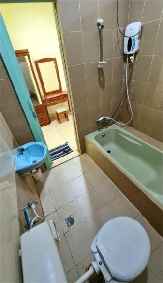 Hostel Rainbow Bed N Bfast Pantai Cenang  Zewnętrze zdjęcie